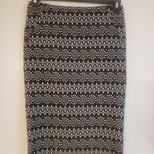 Black and white pencil skirt